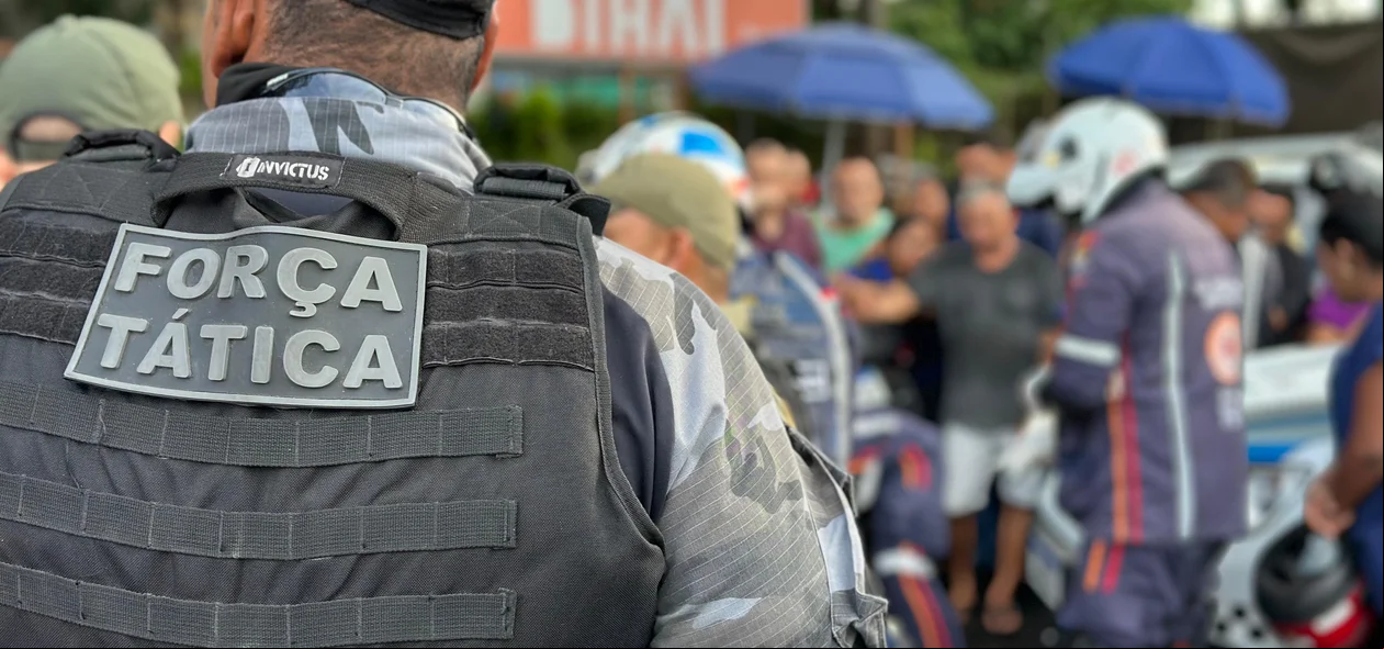 Força Tática no local do crime