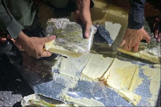Polícia apreende 145 kg de cocaína e prende dois suspeitos