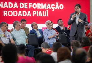 Governador Rafael Fonteles participa de encontro com prefeitos e presidente nacional do PT