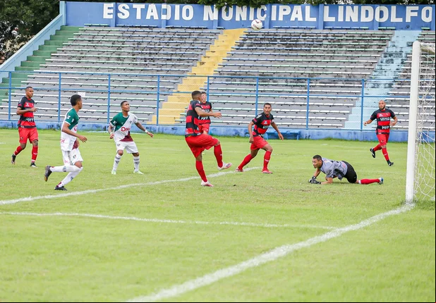 Fluminense goleia Flamengo pelo Campeonato Piauiense